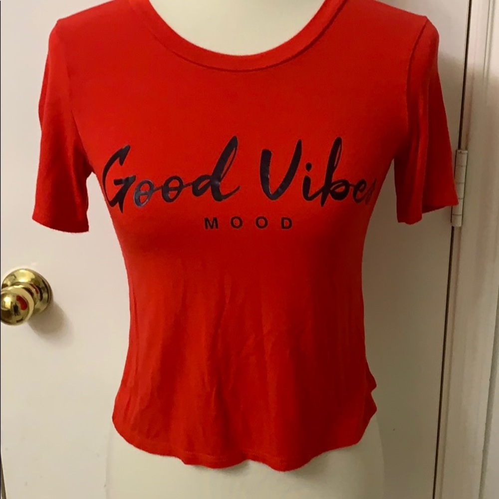 Good Vibes Mood by Teenbell Sz Small‎ LIPSTICK RED!